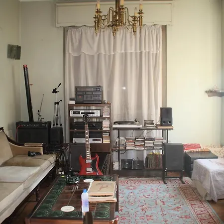 Work Or Vacation In Shared Homestay